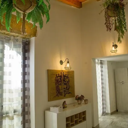 La Perla Della Cattedrale Luxury Bed & Breakfast 4*