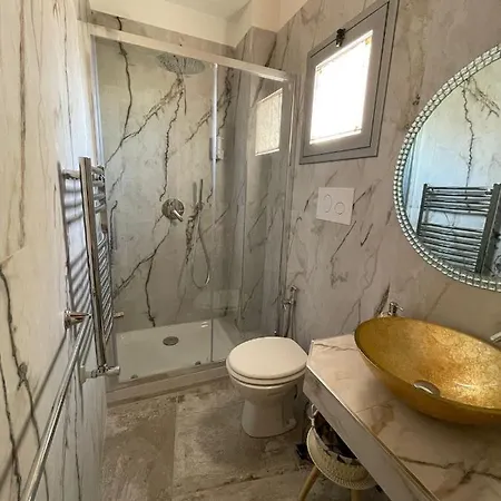 La Perla Della Cattedrale Luxury Bed & Breakfast 4*