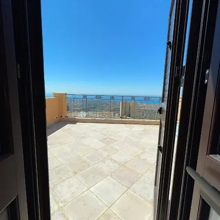 La Perla Della Cattedrale Luxury Bed & Breakfast 4*